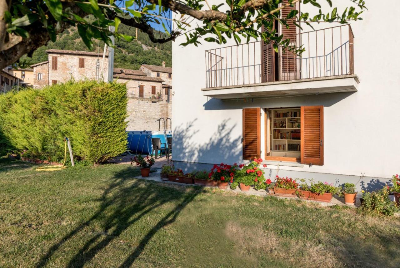 Borgo Santa Lucia Apartment With Private Parking & Garden Γκούμπιο Εξωτερικό φωτογραφία